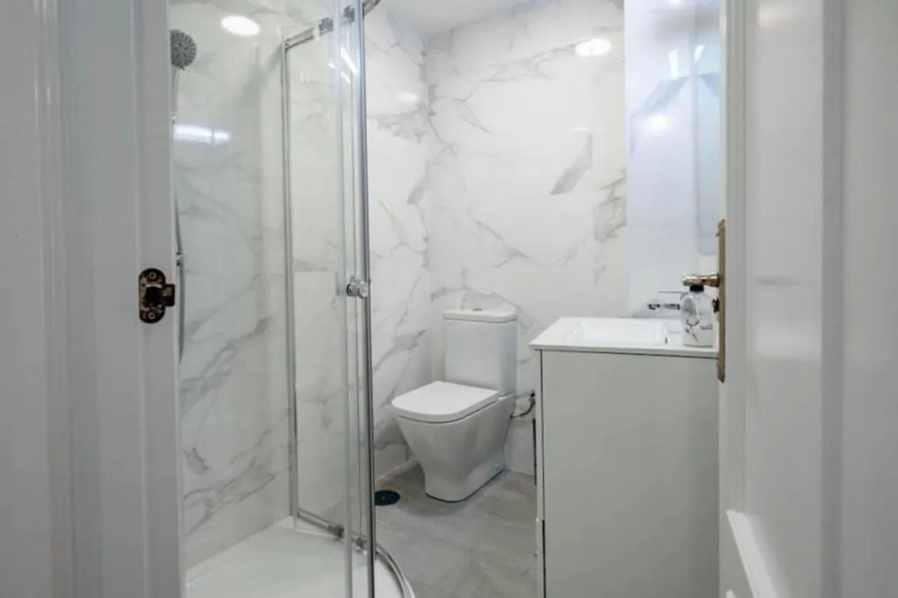 Charming 3-Bed Apartment In Fuengirola 0*,
