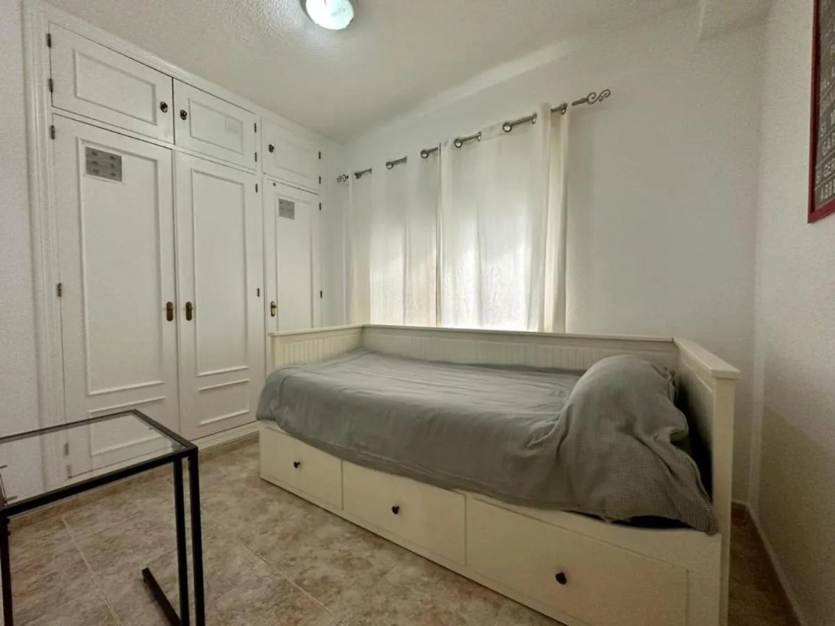 Charming 3-Bed Apartment In Fuengirola